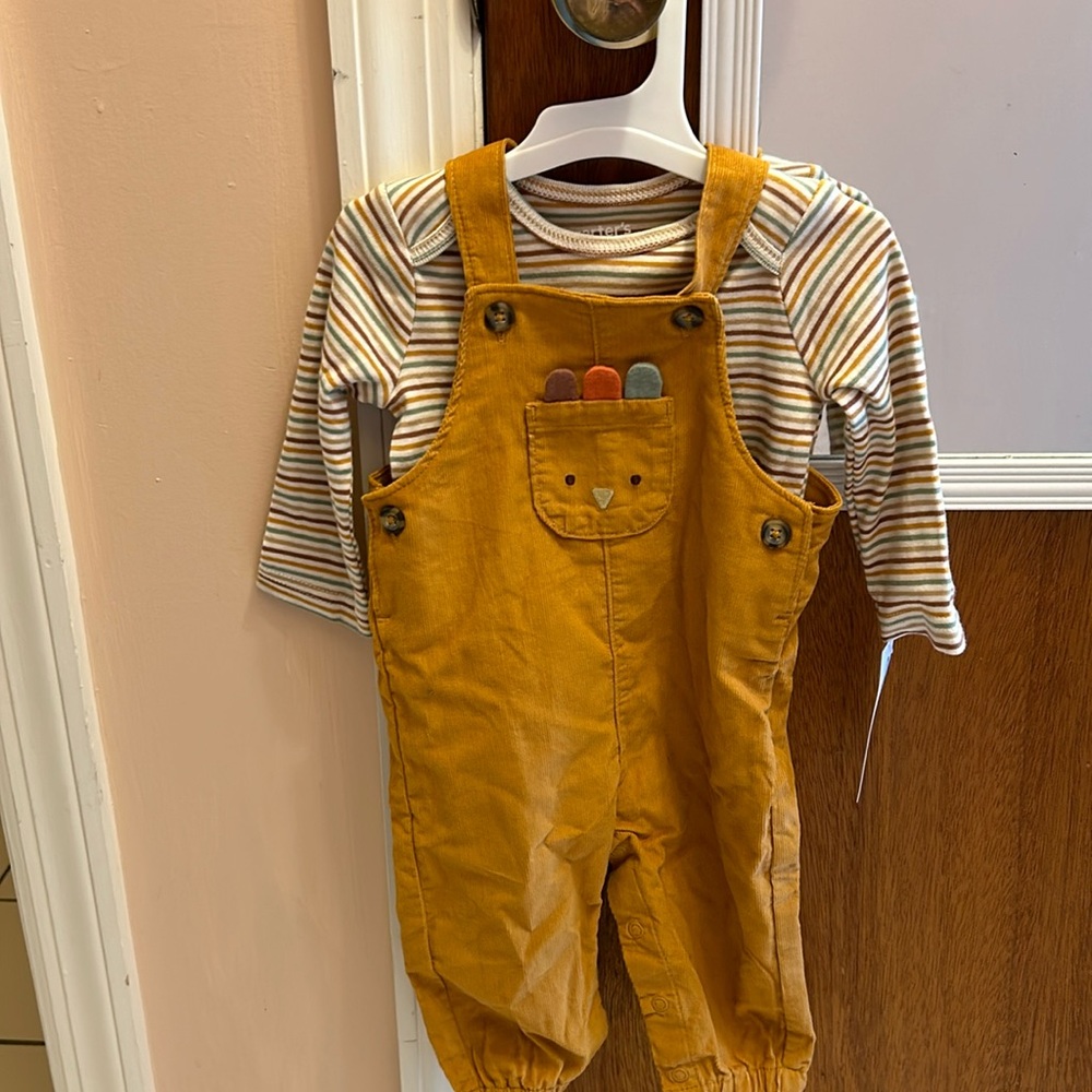 NWT baby thanksgiving outfit